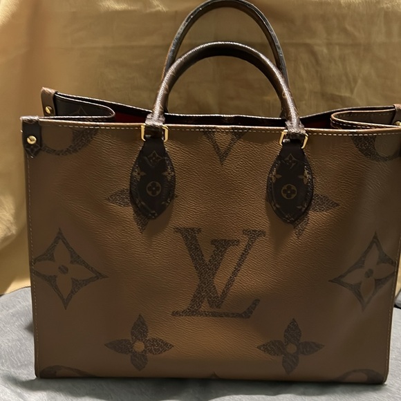 Authentic Louis Vuitton onthego MM reverse - Picture 2 of 16